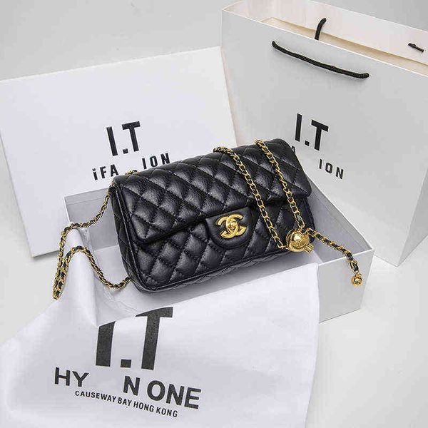 2022 design fashion handbag messenger shoulder factory online export leather fangpangzi golden new women's single lattice chain
2022 design fashion handbag messenger shoulder factory online export leather fangpangzi golden new women's single lattice chain