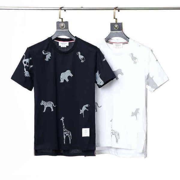 brun tb short sleeve printed zoo t-shirt rhino giraffe squirrel parrot leopard designer classic four stripes preppy men and women, White;black
brun tb short sleeve printed zoo t-shirt rhino giraffe squirrel parrot leopard designer classic four stripes preppy men and women, White;black