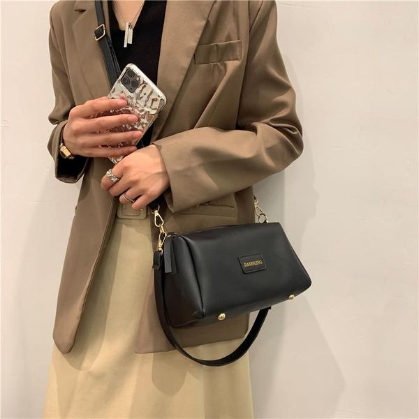 evening bags 2022 fashion women soft pu leather small pillow handbags designer lady's shoulder crossbody bag women's ha
evening bags 2022 fashion women soft pu leather small pillow handbags designer lady's shoulder crossbody bag women's ha