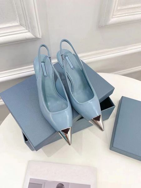 early spring 2022 women's shoes hollow out and trip with patent leather iron head high heels 7.5cm party ball shoes standard size 35-41, Black
early spring 2022 women's shoes hollow out and trip with patent leather iron head high heels 7.5cm party ball shoes standard size 35-41, Black