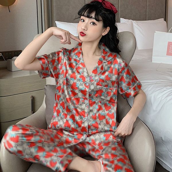 designer shirts sleepwear strawberry letter print womens nightwear short sleeve pajamas sets casual home clothing
designer shirts sleepwear strawberry letter print womens nightwear short sleeve pajamas sets casual home clothing
