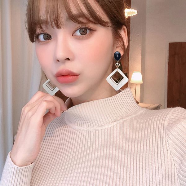 european and american high profile retro transparent acrylic acetate earrings womens korean new geometric rhombus long earrings, Golden
european and american high profile retro transparent acrylic acetate earrings womens korean new geometric rhombus long earrings, Golden
