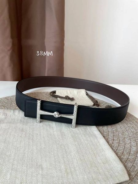 high-end men belts for mens and womens designers to create professional boutique h buckle, Black;brown
high-end men belts for mens and womens designers to create professional boutique h buckle, Black;brown