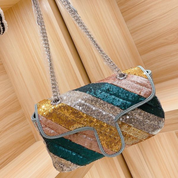 2022 patchwork shoulder bag letter tote handbag cover soft flap totes bags interior zipper pocket two size sequins handbags high quality
2022 patchwork shoulder bag letter tote handbag cover soft flap totes bags interior zipper pocket two size sequins handbags high quality