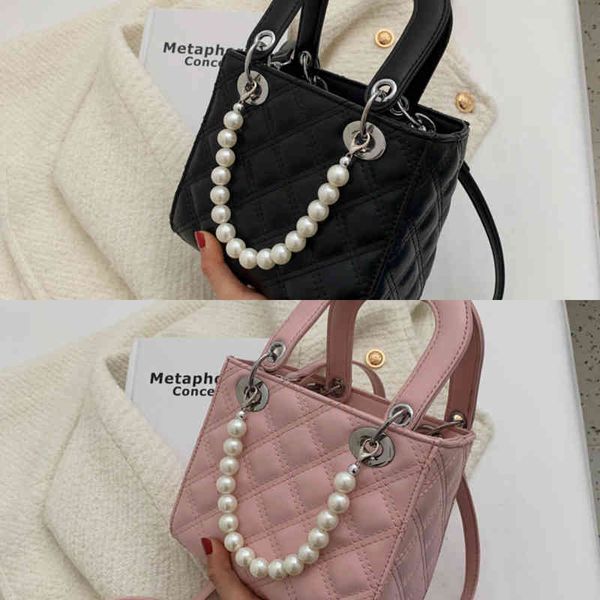 popular women's 2022 summer new fashion bag versatile high-grade texture one shoulder small square bag
popular women's 2022 summer new fashion bag versatile high-grade texture one shoulder small square bag