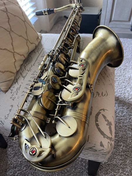 real pictures tenor saxophone antique copper double keys woodwind instrument bb brass body with carry case sax neck straps free
real pictures tenor saxophone antique copper double keys woodwind instrument bb brass body with carry case sax neck straps free