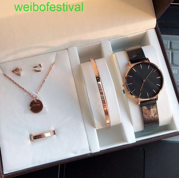 dclassic couple quartz movement watch bracelet necklace earrings ring 5-piece set box steelbelt nylon gift first choice for high-end ncw, Slivery;brown
dclassic couple quartz movement watch bracelet necklace earrings ring 5-piece set box steelbelt nylon gift first choice for high-end ncw, Slivery;brown