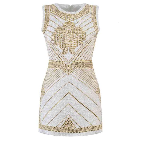 two piece dress early autumn gold rivet sleeveless hip wrap skirt slim back zipper waist dress 06g1, White
two piece dress early autumn gold rivet sleeveless hip wrap skirt slim back zipper waist dress 06g1, White