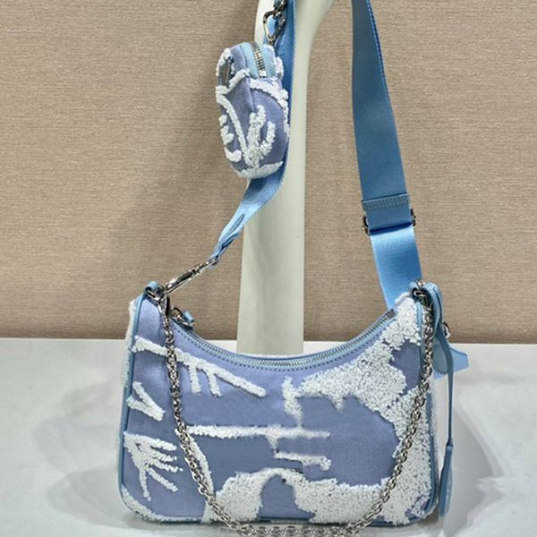 chain crossbody bag women handbag purse canvas messenger bags fashion embroidery three in one letter wide shoulder strap high quality 
chain crossbody bag women handbag purse canvas messenger bags fashion embroidery three in one letter wide shoulder strap high quality
