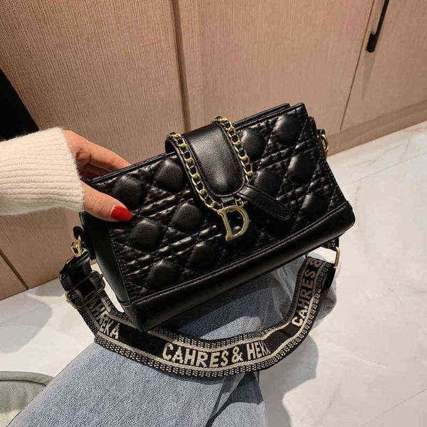 women's bag new chaoling lattice wide shoulder belt women's small bag fashion autumn single shoulder messenger
women's bag new chaoling lattice wide shoulder belt women's small bag fashion autumn single shoulder messenger