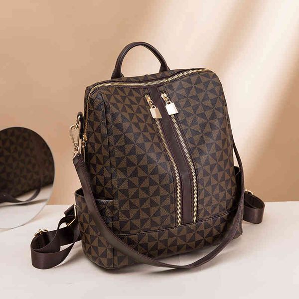 2022 new double zipper travel backpack women's large capacity bagdesigner luxury leather bag female classic retro handbag
2022 new double zipper travel backpack women's large capacity bagdesigner luxury leather bag female classic retro handbag