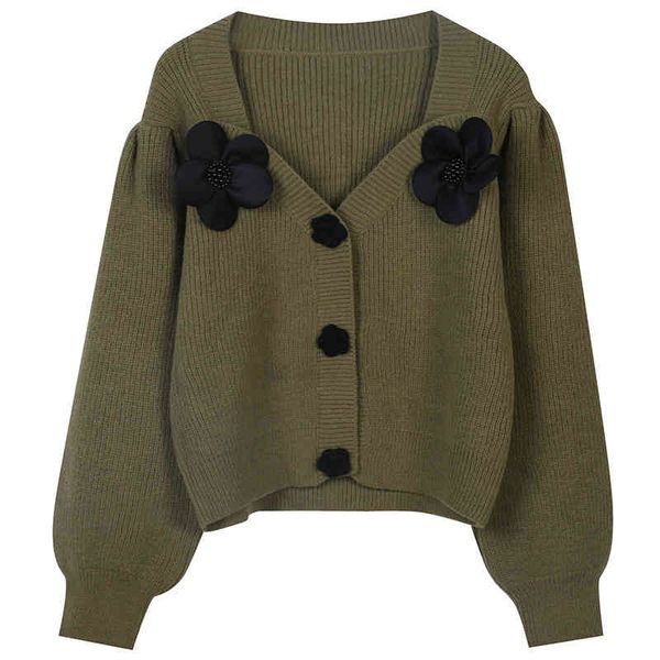 women's sweaters autumn and winter military green nail bead flower splicing, gentle matching with slim fitting v-neck knitted cardigan, White;black
women's sweaters autumn and winter military green nail bead flower splicing, gentle matching with slim fitting v-neck knitted cardigan, White;black