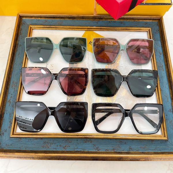 designer sunglasses 2022 new f family large frame chain sunglass women's plate fashion simple sunglass ff0763, White;black
designer sunglasses 2022 new f family large frame chain sunglass women's plate fashion simple sunglass ff0763, White;black