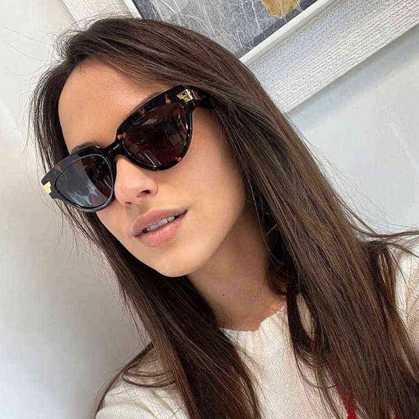 sun glass new small frame fashion women's sunglasses sunglasses bv1035, White;black
sun glass new small frame fashion women's sunglasses sunglasses bv1035, White;black
