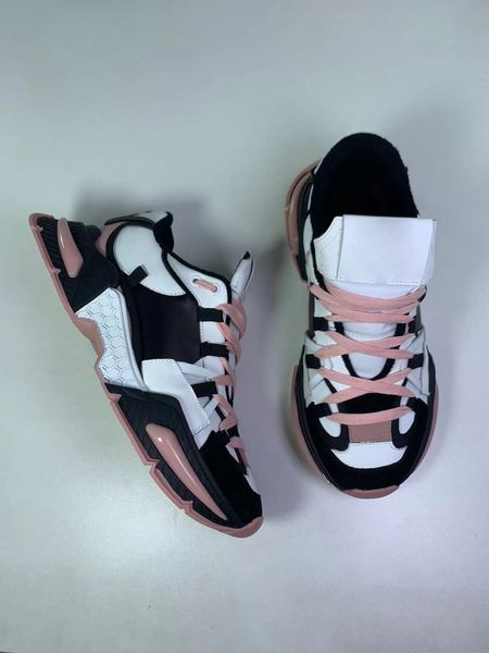 2022 wholesale fashion men's sports shoes classic new men's and women's running shoes sports coach cushion 90 surface breatha, Black
2022 wholesale fashion men's sports shoes classic new men's and women's running shoes sports coach cushion 90 surface breatha, Black