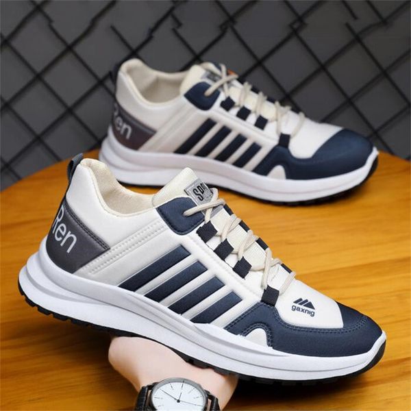 mens running sneakers fashion mesh breathable height increased platform shoes summer trend cool mixed colors casual sport shoes
mens running sneakers fashion mesh breathable height increased platform shoes summer trend cool mixed colors casual sport shoes