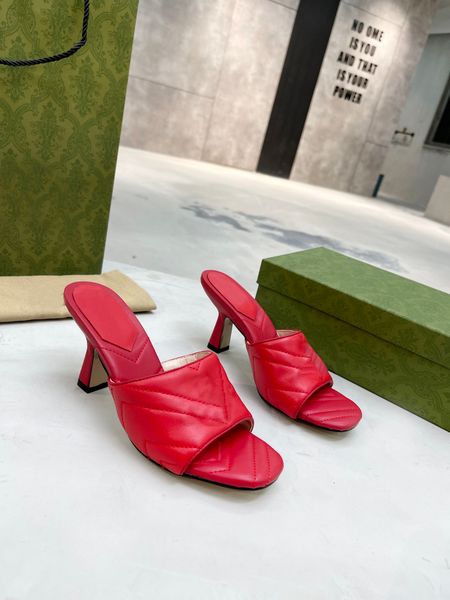 2022 designer luxury women sandals lady high heels beach leather slippers double g metal slides black white green red blue shoe
2022 designer luxury women sandals lady high heels beach leather slippers double g metal slides black white green red blue shoe