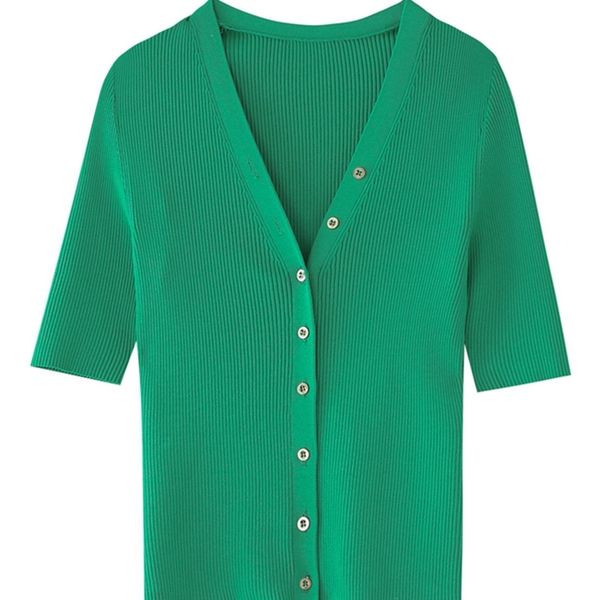 single breasted v neck knitwear with button women retro summer short sleeve knit cardigan thin b-127 220321, White
single breasted v neck knitwear with button women retro summer short sleeve knit cardigan thin b-127 220321, White