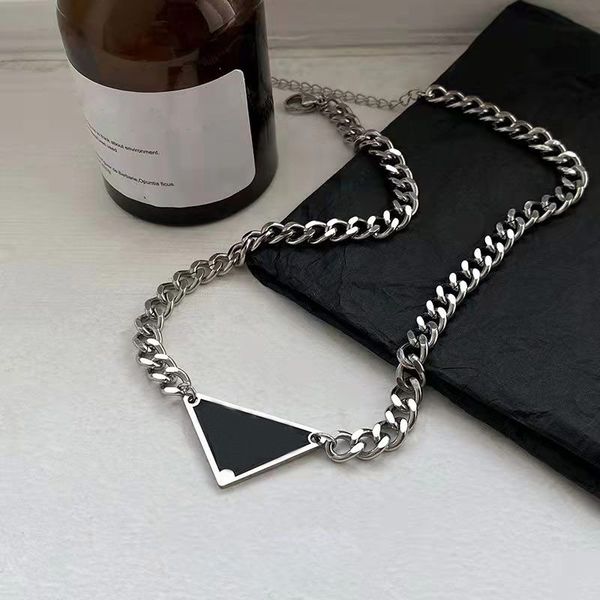 luxury designer pendant necklaces jewelry for man woman inverted triangle designers brand heart-shaped pendants necklace for mens valentine&, Silver
luxury designer pendant necklaces jewelry for man woman inverted triangle designers brand heart-shaped pendants necklace for mens valentine&, Silver