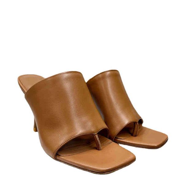 dress shoes personality sign foot square women shoes genuine leather clip toe mouth shallow heel slippers summer soft, Black
dress shoes personality sign foot square women shoes genuine leather clip toe mouth shallow heel slippers summer soft, Black
