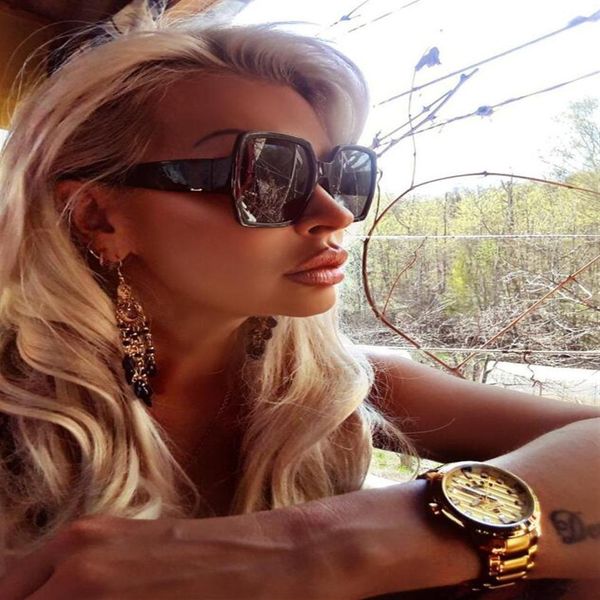 luxury fashion women sunglasses large square sunglasses 6 color to choose with box 3004, White;black
luxury fashion women sunglasses large square sunglasses 6 color to choose with box 3004, White;black
