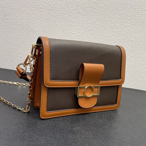dauphine mini bag 18.5cm 20cm 25cm three sizes two-tone paneled metal logo small size with chain to use as handbag or on shoulder messenger
dauphine mini bag 18.5cm 20cm 25cm three sizes two-tone paneled metal logo small size with chain to use as handbag or on shoulder messenger