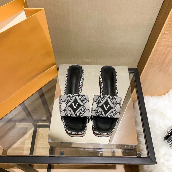 designer slipper women slippers luxury sandals brand sandals real leather flip flop flats slide casual shoes sneakers boots by brand 089, Black
designer slipper women slippers luxury sandals brand sandals real leather flip flop flats slide casual shoes sneakers boots by brand 089, Black
