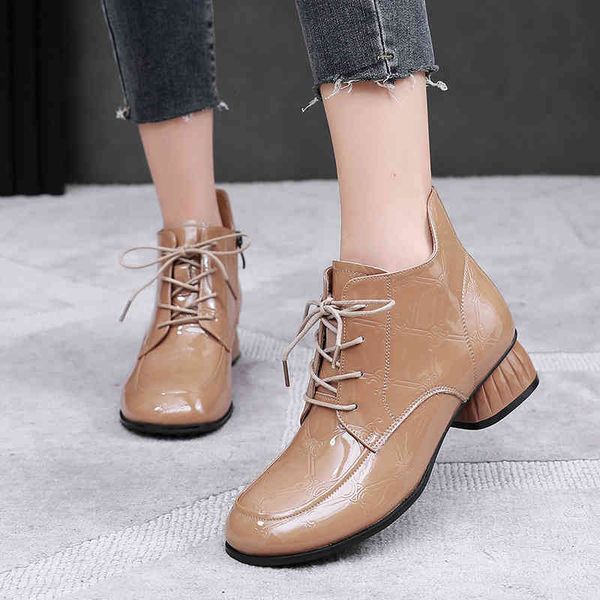 slippers leather short boots women's autumn and winter round head patent leather plaid thick heel medium large single 36xm, Black
slippers leather short boots women's autumn and winter round head patent leather plaid thick heel medium large single 36xm, Black