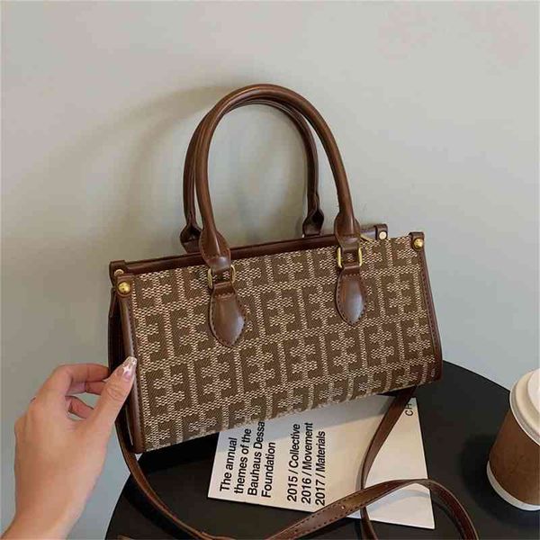 2022 luxury bags 8x6q female autumn and net red one messenger bag foreign style hand-held french stick bag
2022 luxury bags 8x6q female autumn and net red one messenger bag foreign style hand-held french stick bag
