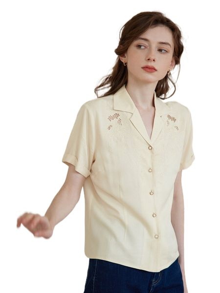 simple retro floral embroidery lapel collar blouse 861o#, White
simple retro floral embroidery lapel collar blouse 861o#, White