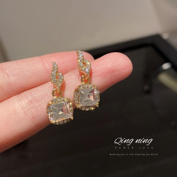925 silver needle south korea dongeardropdaemun stylish and simple personality earrings jeweled earrings online influencer refined design ea, Golden
925 silver needle south korea dongeardropdaemun stylish and simple personality earrings jeweled earrings online influencer refined design ea, Golden