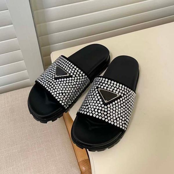 luxury designer slippers summer fashion floral damask rubber wide flat slippers beach casual sandals10, Black
luxury designer slippers summer fashion floral damask rubber wide flat slippers beach casual sandals10, Black