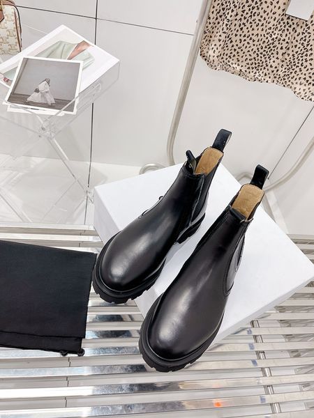 new fashion designer winter ankle boots genuine leather shoes round toes simple and elegant style, Black
new fashion designer winter ankle boots genuine leather shoes round toes simple and elegant style, Black