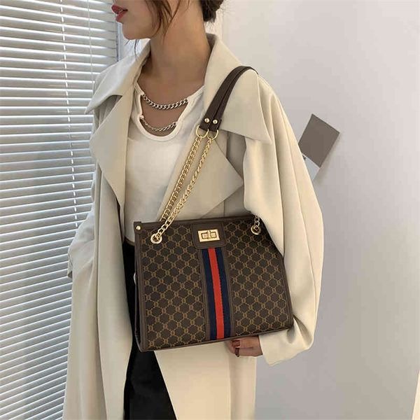 wholesale online 75% off contrast tote bag medieval printed buckle chain contrast shoulder bag
wholesale online 75% off contrast tote bag medieval printed buckle chain contrast shoulder bag