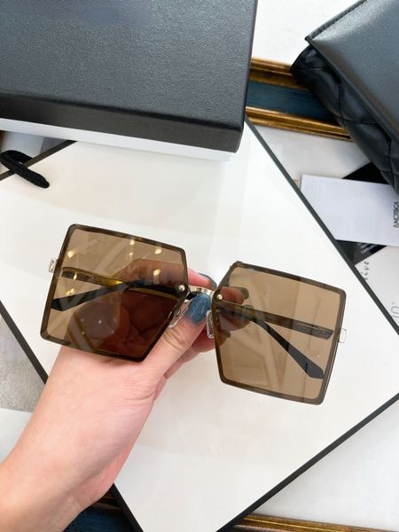 2023 brand sunglasses style fashion polygonal frameless trimming metal inner frame female street shooting temperament goddess sunglasses who, White;black
2023 brand sunglasses style fashion polygonal frameless trimming metal inner frame female street shooting temperament goddess sunglasses who, White;black