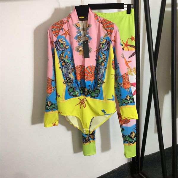 706 2021 milan style spring summer brand same style two pieces sets v neck flora print long pants empire long sleeve 260s, White
706 2021 milan style spring summer brand same style two pieces sets v neck flora print long pants empire long sleeve 260s, White