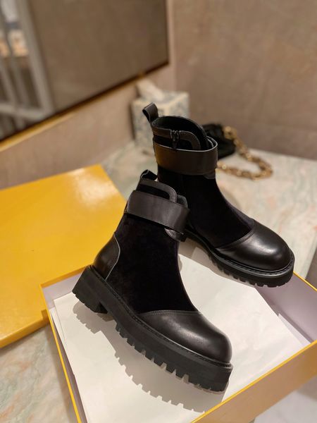 2022luxury rockoko ankle women boots suede leather belt zipper hook & loop size 35-41, Black
2022luxury rockoko ankle women boots suede leather belt zipper hook & loop size 35-41, Black
