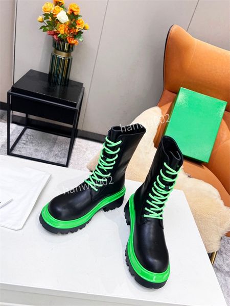 2022 women's casual shoes knitted canvas sneakers tech mesh fabric classic look trainer comfortable modern sneaker size35-40, Black
2022 women's casual shoes knitted canvas sneakers tech mesh fabric classic look trainer comfortable modern sneaker size35-40, Black