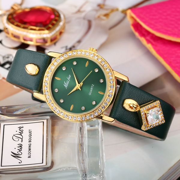 2022 missfox foreign trade watch korean fashion diamond inlaid exquisite small dial real belt gift, Slivery;brown
2022 missfox foreign trade watch korean fashion diamond inlaid exquisite small dial real belt gift, Slivery;brown