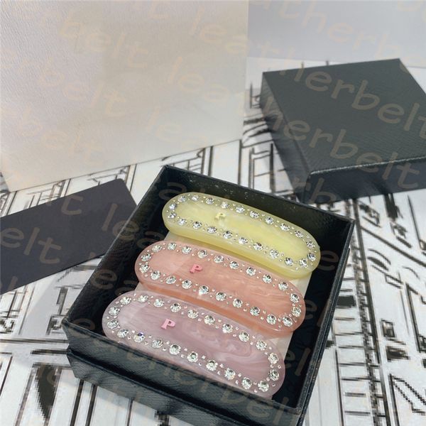 shiny diamond hair clip designer letter barrettes girl fashion acrylic hairpin women classic ellipse barrette, Golden;silver
shiny diamond hair clip designer letter barrettes girl fashion acrylic hairpin women classic ellipse barrette, Golden;silver