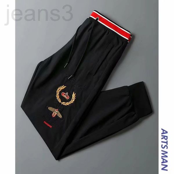 men's shorts designer 2022 new summer thin ice silk pants men's sports bee embroidery casual loose large 3837, White;black
men's shorts designer 2022 new summer thin ice silk pants men's sports bee embroidery casual loose large 3837, White;black