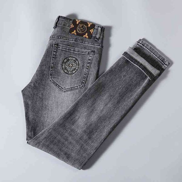 men's jeans summer thin men's jeans korean version small foot slim fit cotton elastic special ashtray embroidery quya, Blue
men's jeans summer thin men's jeans korean version small foot slim fit cotton elastic special ashtray embroidery quya, Blue