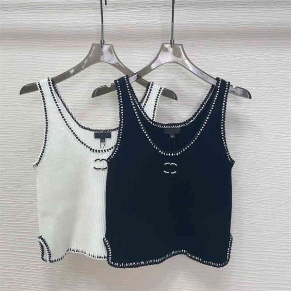 women's t-shirt spring and summer style small fragrance short u-neck knitted vest with h hook edge color contrast suspenders for women, White
women's t-shirt spring and summer style small fragrance short u-neck knitted vest with h hook edge color contrast suspenders for women, White