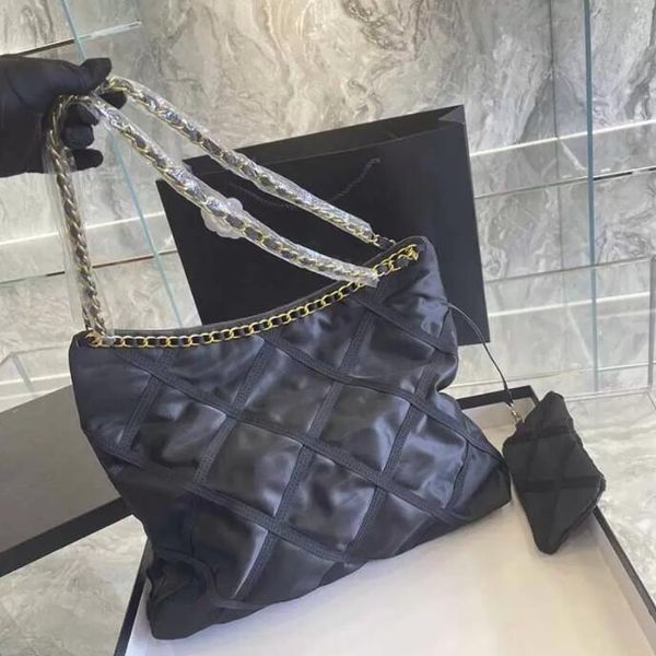 tz women vintage french designer bag black waffle fabric shopping handbag designers gold-tone metal hardware double chains handle high capac
tz women vintage french designer bag black waffle fabric shopping handbag designers gold-tone metal hardware double chains handle high capac