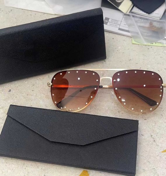 designers sunglasses womens glasses square uv400 fashion sunglass man eyeglass woman luxurys lunettes de soleil with box quay, White;black
designers sunglasses womens glasses square uv400 fashion sunglass man eyeglass woman luxurys lunettes de soleil with box quay, White;black