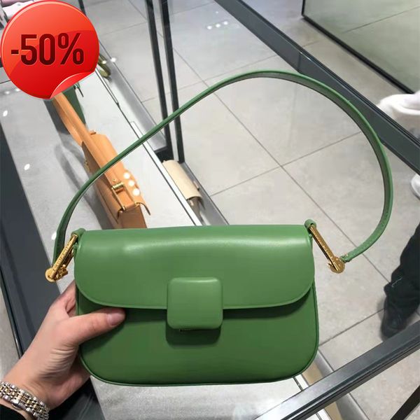 luxury designer bags fashion luxury designer2022 spring new small c same portable one shoulder messenger leather k women's bag
luxury designer bags fashion luxury designer2022 spring new small c same portable one shoulder messenger leather k women's bag