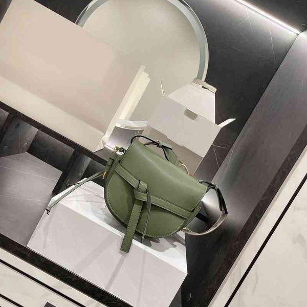 bags tote women leather saddle handbag fashion shoulder brand designer crossbody messenger female simple purses 1225
bags tote women leather saddle handbag fashion shoulder brand designer crossbody messenger female simple purses 1225