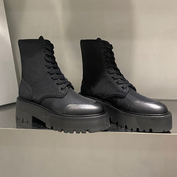 black bulky laced up boot in nylon and shiny bull designers classic knight boots women leather mid-calf lace-up chunky platform boots with b
black bulky laced up boot in nylon and shiny bull designers classic knight boots women leather mid-calf lace-up chunky platform boots with b
