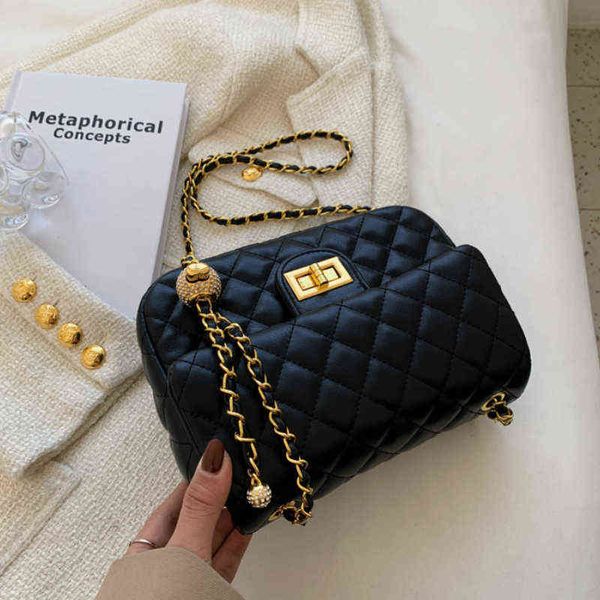 luxury rhombus chain small square bag 2022 new lock shoulder messenger handbag fashion lady bags for women luxury handbags g220429
luxury rhombus chain small square bag 2022 new lock shoulder messenger handbag fashion lady bags for women luxury handbags g220429