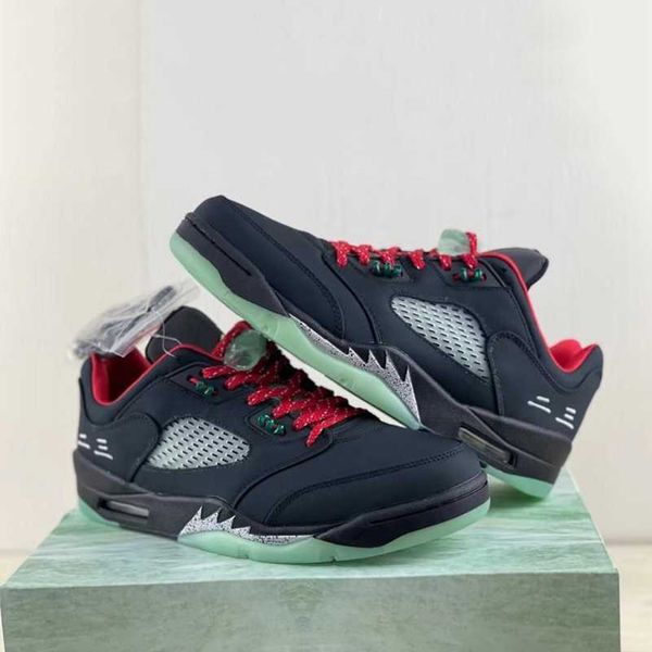 2022 clot x jumpman 5 5s low men basketball shoes fashion black red green trainers sports sneakers jogging athletic classics
2022 clot x jumpman 5 5s low men basketball shoes fashion black red green trainers sports sneakers jogging athletic classics